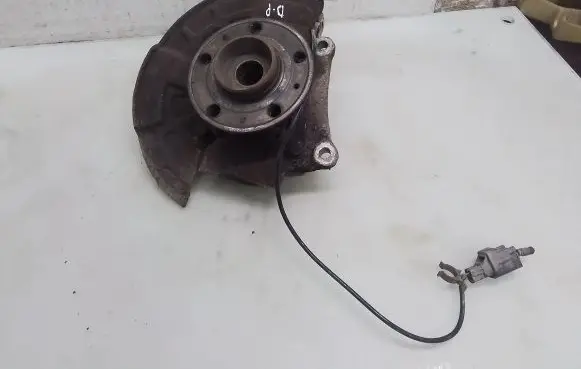 Volvo S60 Front wheel hub