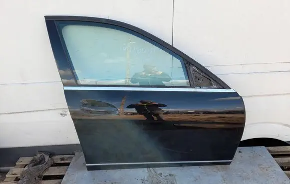 Mercedes-Benz C W204 Front door 33D8