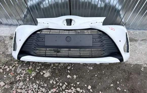 Toyota Yaris Front bumper 521190DA40