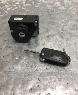 Audi A8 S8 D3 4E Ignition lock 3D0905865E