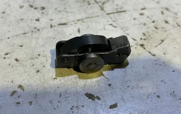 Dodge Durango III Valve rocker arm 