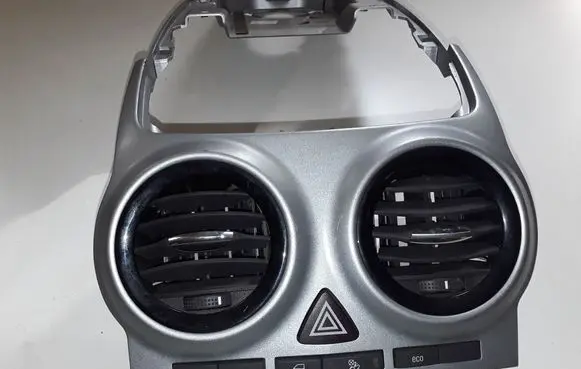 Opel Corsa D Dash center air vent grill 13295008