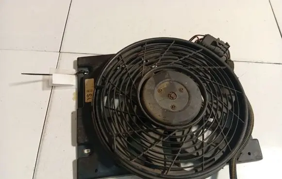 Opel Zafira A Radiator cooling fan shroud 0130303275