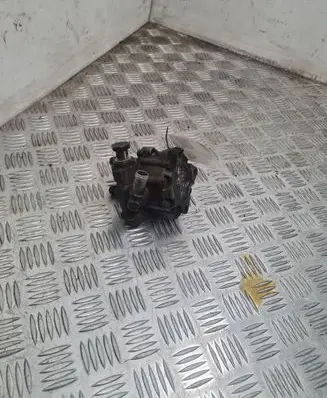 Audi A4 S4 B6 8E 8H Power steering pump