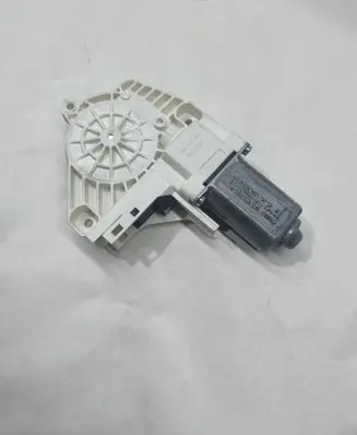 Audi A4 S4 B8 8K Front door window regulator motor 8K0959802A 130420260119