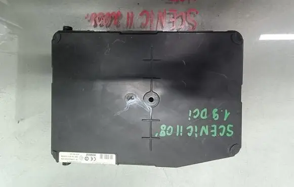 Renault Scenic II - Grand scenic II Comfort/convenience module 8200780028