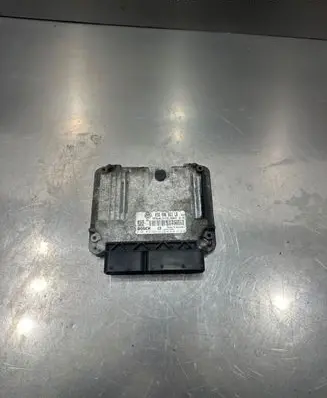 Volkswagen PASSAT B6 Engine control unit/module 03G906021LR 03G906021AN 0281013260