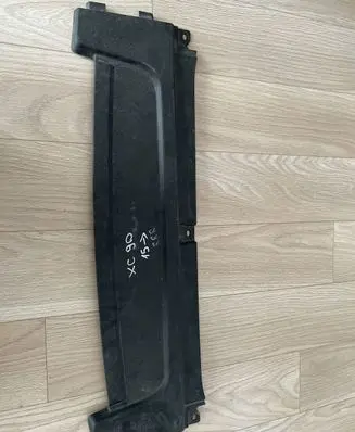 Volvo XC90 Radiator trim 