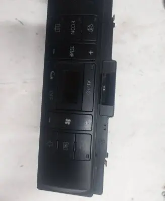 Audi A4 S4 B5 8D Climate control unit 8D0820043M 5HB00790805 H34F58000298