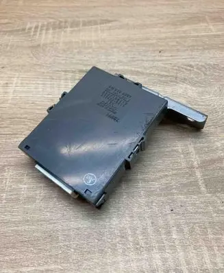 Subaru Outback Door central lock control unit/module 88821AG010 2324005411