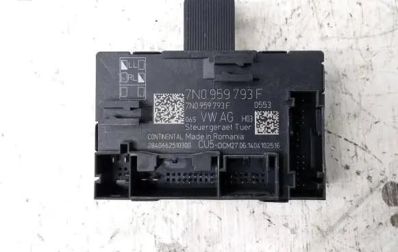 Skoda Yeti (5L) Door control unit/module 7N0959793F