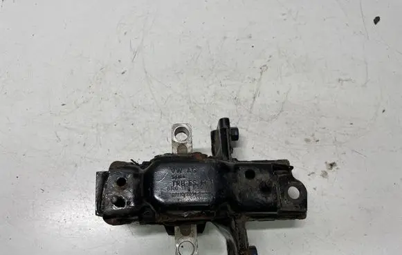 Audi A1 Engine mount bracket 6R0199555F
