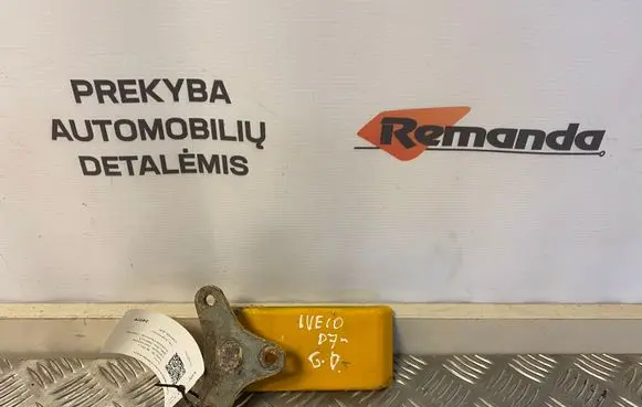 Iveco Daily 35 - 40.10 Rear door lower hinge
