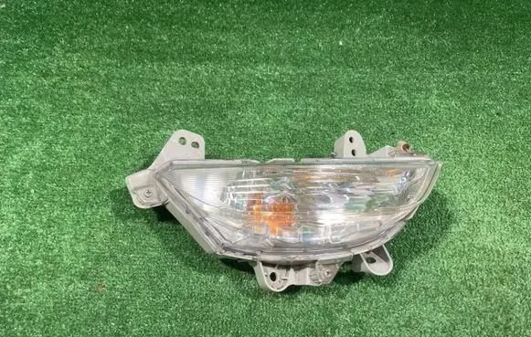 Mazda 3 III Front indicator light 