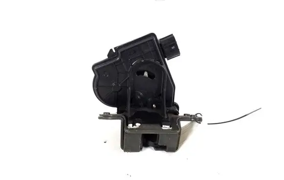 Toyota Avensis T270 Loading door lock 69350-05060