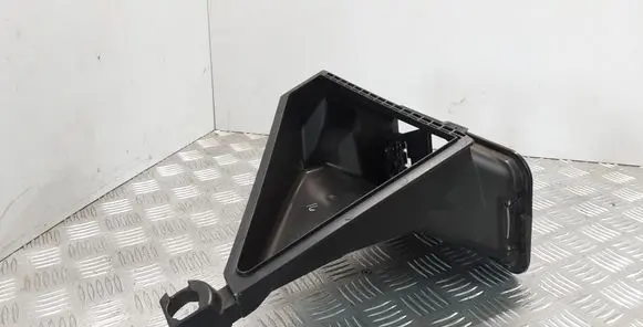 Other engine bay part