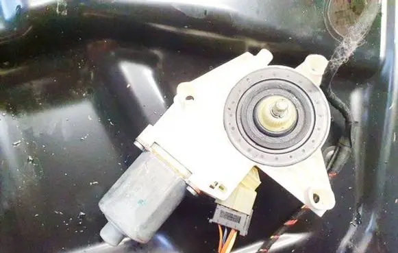 Mercedes-Benz ML W164 Front door window regulator motor 0130822272 a2518200842