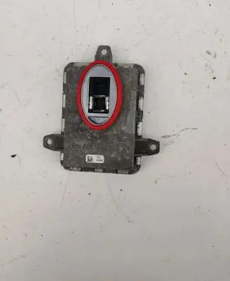 Mercedes-Benz C W204 Headlight ballast module Xenon A1669002800 130732931201 10EEG110011