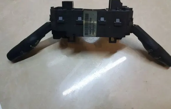 Jeep Cherokee Wiper turn signal indicator stalk/switch