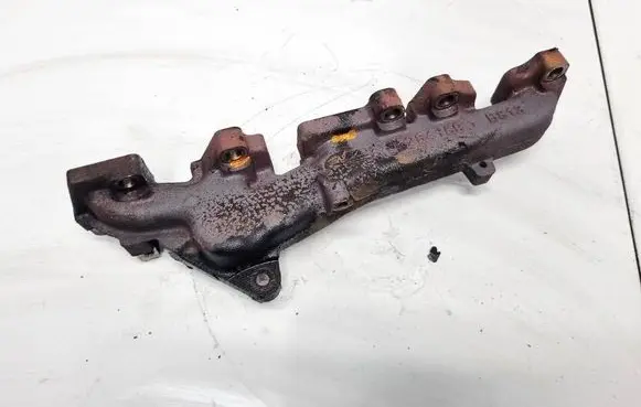 Opel Corsa E Exhaust manifold 55284159
