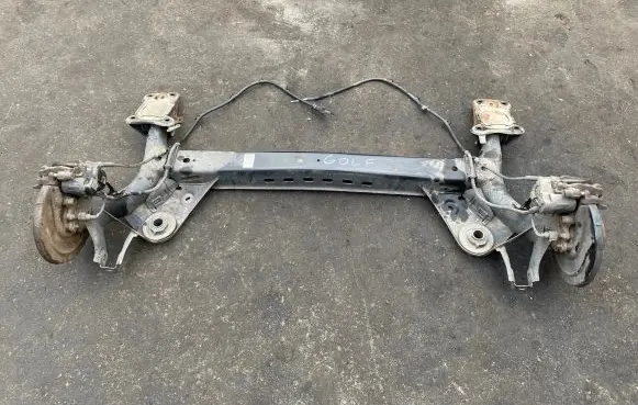 Volkswagen Golf VII Rear axle beam 5Q0501049AQ 501VWA1HBT05BJ