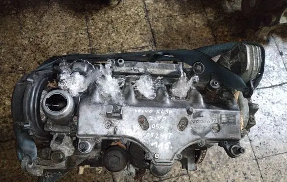 Volvo XC90 Engine D5244T