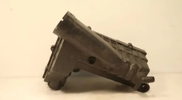 Audi A3 S3 8P Air filter box 1K0129607AG