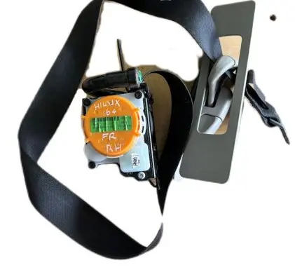 Toyota Hilux (AN120, AN130) Front seatbelt 732100k86 732100K860C0