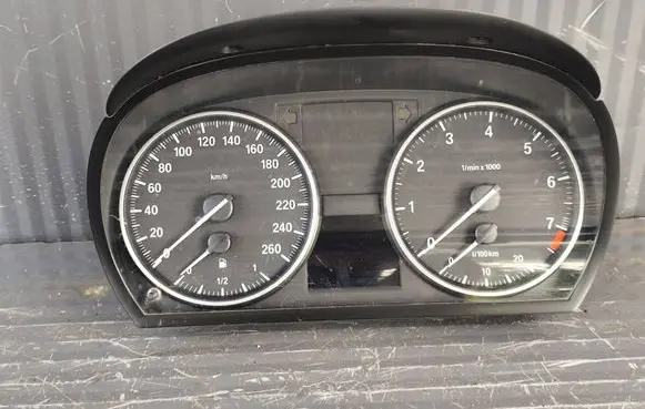 BMW 3 E92 E93 Speedometer (instrument cluster) 9166839