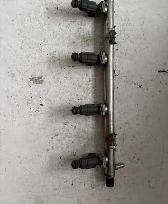 Fuel main line pipe