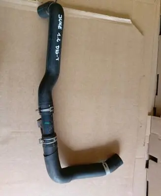 Nissan Juke I F15 Air intake hose/pipe