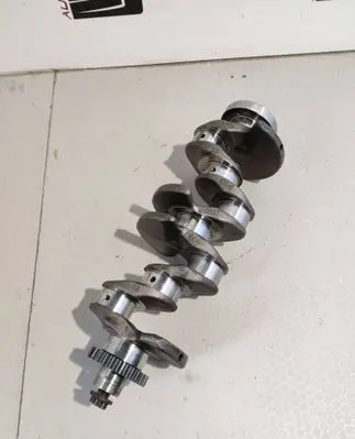 Volkswagen PASSAT B8 Crankshaft 04L105101B 300916 152420