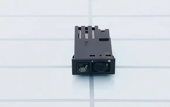 BMW 5 E39 Seat heating switch 8352259 03055000