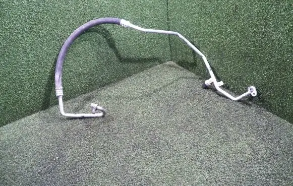 Renault Master III Air conditioning (A/C) pipe/hose 924908794R 821366801R