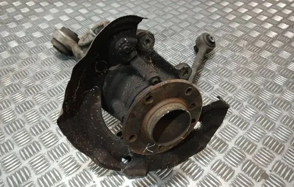 BMW 1 E81 E87 Front wheel hub spindle knuckle