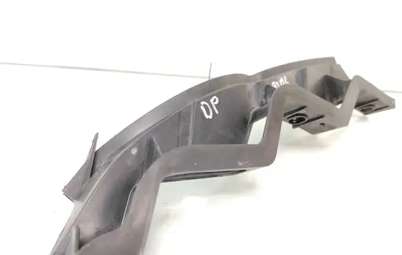Volkswagen PASSAT B6 Front bumper mounting bracket 3C0807890