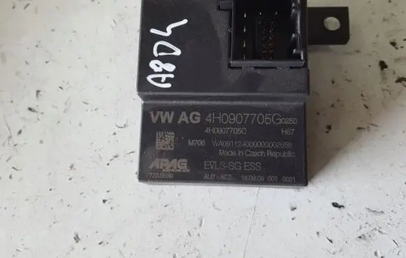 Audi A8 S8 D4 4H Steering rack control module 4H0907705G