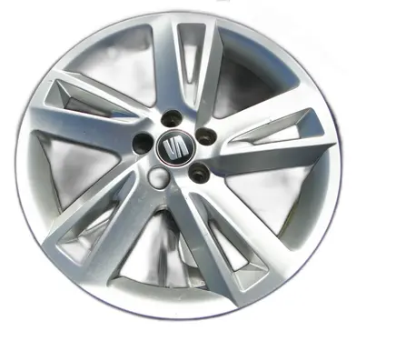 Seat Arona R17 alloy rim 