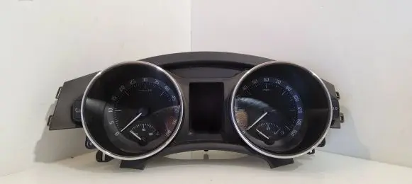 Skoda Superb B6 (3T) Speedometer (instrument cluster) 3T2920911E 1052505504 V0009000