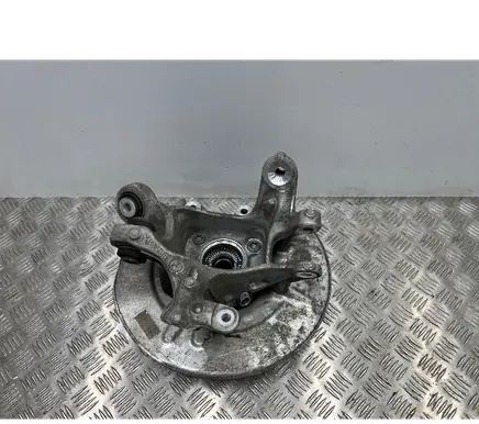 BMW iX Rear wheel hub 6890578