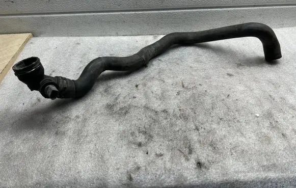 Volkswagen Golf VI Engine coolant pipe/hose 1K0122291