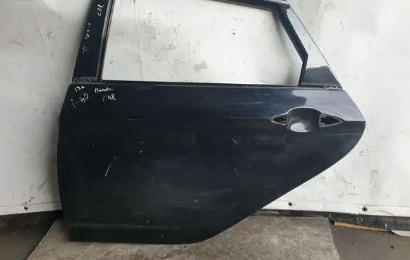 Hyundai i40 Rear door 