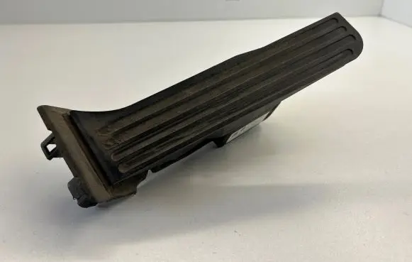 Skoda Superb B6 (3T) Accelerator throttle pedal 1K1723503L 6PV00860001