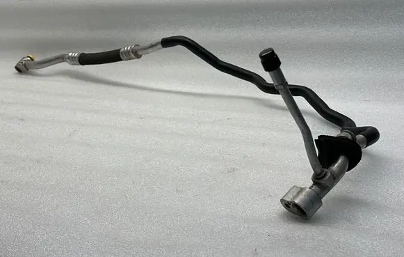 Volkswagen Touareg I Air conditioning (A/C) pipe/hose 7L6820743E AC003503050