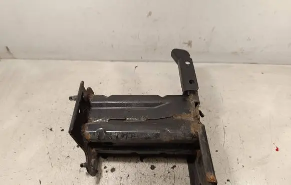 Nissan X-Trail T32 Front bumper support beam 50341901