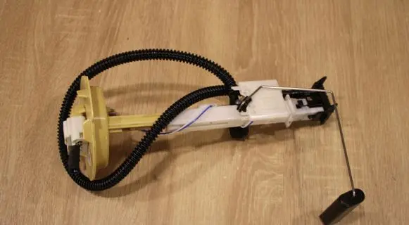 Opel Antara Fuel level sensor 13503270