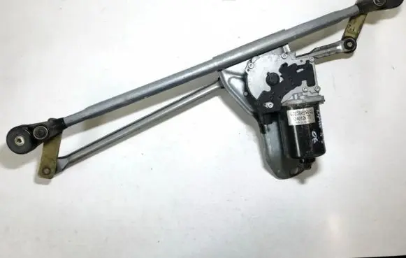 BMW X5 E53 Front wiper linkage and motor 704657002 7046570-02
