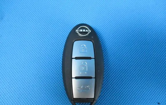 Nissan X-Trail T30 Engine ECU kit and lock set 