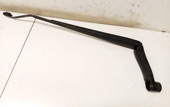 Opel Insignia B Front wiper blade arm 