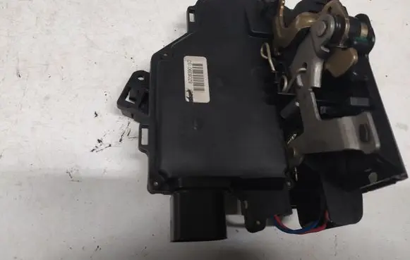 Audi A2 Rear door lock 8Z0839015D